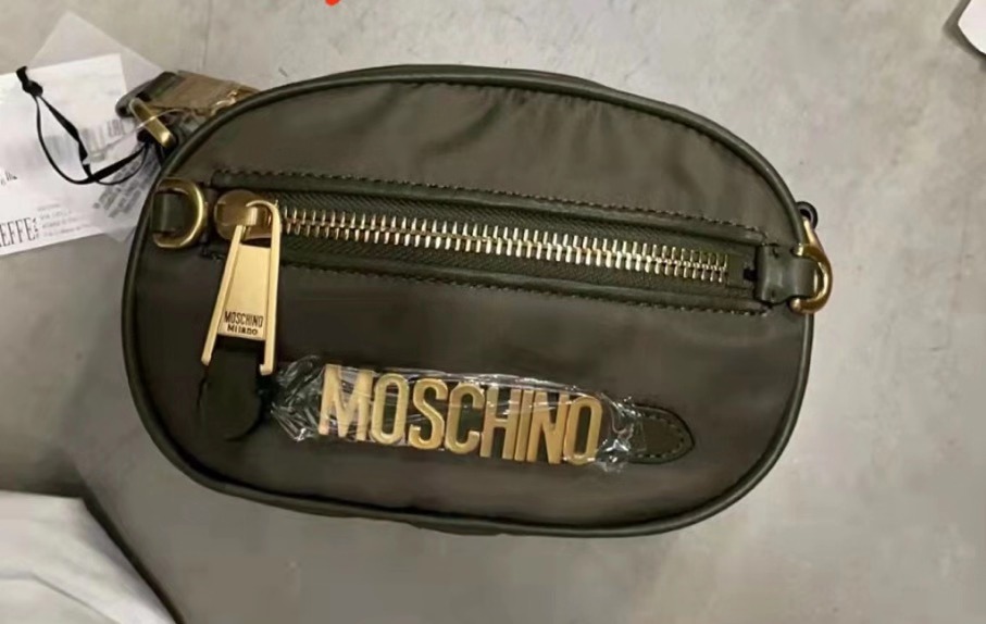 MOSCHINO 7411 8202 1440 VERDE OLIVA